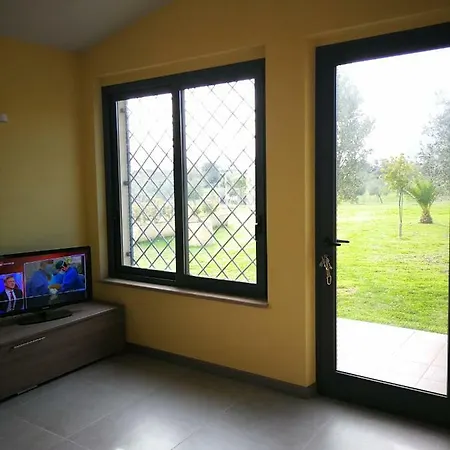 I Due Ulivi - Strada Per La Caletta *