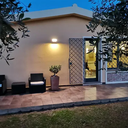 I Due Ulivi - Strada Per La Caletta Landhuis